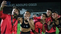 El juvenil de River fue cedido a Flamengo sin debutar en Reserva. El juvenil de River fue cedido a Flamengo sin debutar en Reserva.