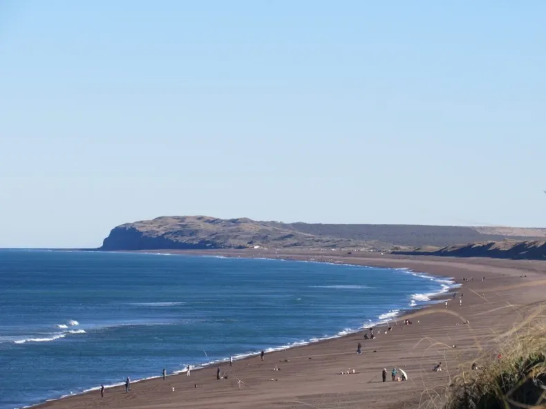 Desde pesca y avistaje de fauna hasta caminatas por playas tranquilas, Bahía Creek propone actividades en plena naturaleza.