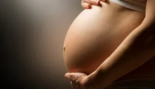 Las personas gestantes pueden acceder a la Asignación por Embarazo.