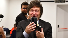 El fanático libertario que agredía en la red social se bajó por los mensajes de los haters. El fanático libertario que agredía en la red social se bajó por los mensajes de los haters.