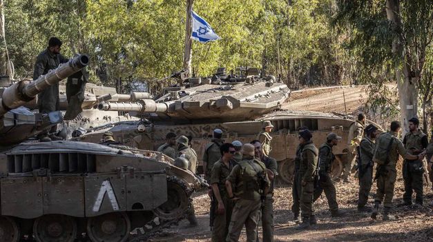 Israel avanza por tierra sobre pueblos del sur del Líbano.