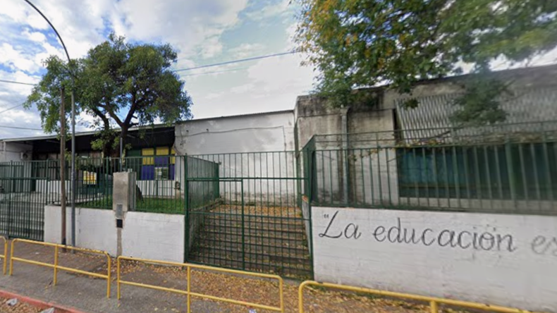 En el lugar se estableció un operativo pero las clases se dictan con normalidad.&nbsp;