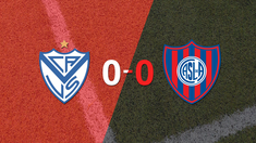 velez y san lorenzo no se sacaron ventaja y terminaron sin goles