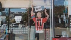 El maniquí que emula a Juan Sebastián Verón. El maniquí que emula a Juan Sebastián Verón.