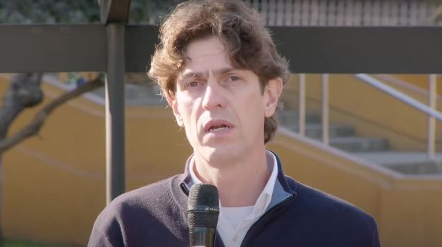 El senador radical Martín Losteau se refirió al rechazo del DNU 70/2023 en el Senado e instó a los dirigentes radicales a no tener miedo