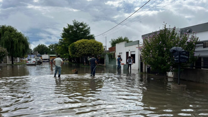 Debido a los anegamientos en las calles.