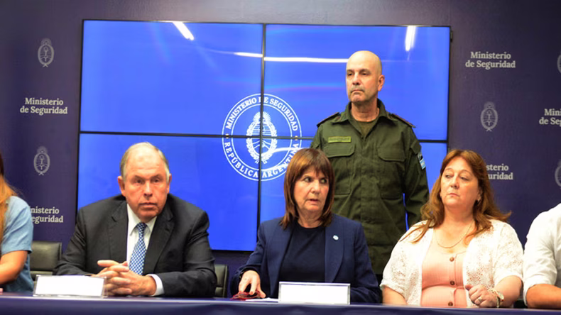 La conferencia de prensa de Patricia Bullrich, junto al canciller Gerardo Werthein, donde denunciaron el secuestro del gendarme argentino Nahuel Gallo. 