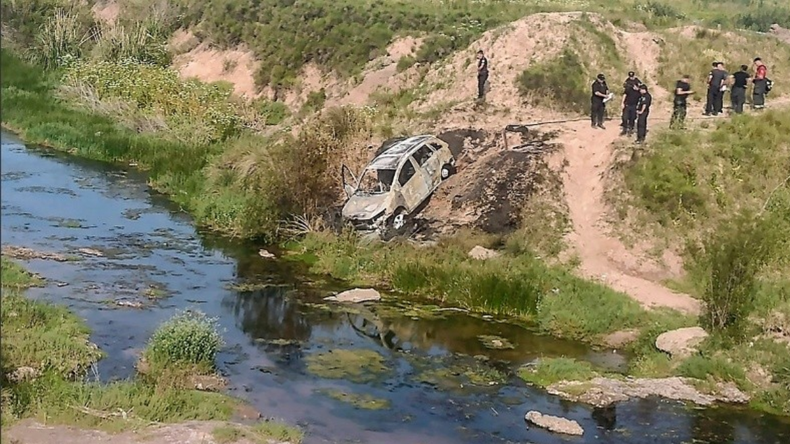 Captura del lugar de difícil acceso donde fue encontrado el auto. Captura del lugar de difícil acceso donde fue encontrado el auto.