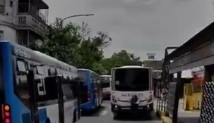 Las cámaras de seguridad registraron el incidente en Liniers.