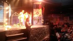 Los bañeros se divierten incorporó una intérprete para hipoacúsicos en su show Los bañeros se divierten incorporó una intérprete para hipoacúsicos en su show