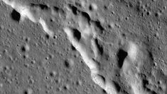 Los científicos describen los terremotos que se producen en la luna. Los científicos describen los terremotos que se producen en la luna.