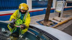 Los usuarios deberán utilizar una aplicación para el teléfono celular. Los usuarios deberán utilizar una aplicación para el teléfono celular.