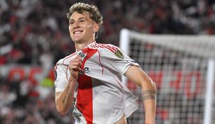 Facundo Colidio metió el primer gol de la noche en el Monumental. Facundo Colidio metió el primer gol de la noche en el Monumental.