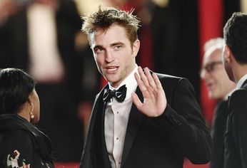 El cambio impresionante de imagen de Robert Pattinson para su personaje en la próxima de Dune. El cambio impresionante de imagen de Robert Pattinson para su personaje en la próxima de Dune.