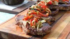 Dónde se puede degustar los mejores bifes a la criolla de la ciudad. Dónde se puede degustar los mejores bifes a la criolla de la ciudad.