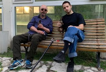 El Indio Solari junto a Wos, uno de los artistas que lo despidió. El Indio Solari junto a Wos, uno de los artistas que lo despidió.