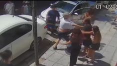 El médico sufrió heridas en el cuerpo cabelludo, cuello y brazos El médico sufrió heridas en el cuerpo cabelludo, cuello y brazos