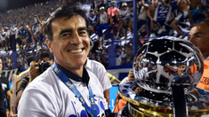 Quinteros sería el nuevo DT de Gremio de Brasil. Quinteros sería el nuevo DT de Gremio de Brasil.