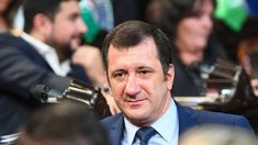 Edgardo Kueider permanece detenido en Paraguay.