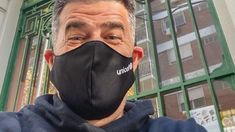 Los vecinos de Julián Weich lo denunciaron por romper el aislamiento pero estaba yendo a internarse Los vecinos de Julián Weich lo denunciaron por romper el aislamiento pero estaba yendo a internarse