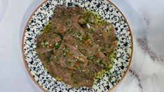 Lengua a la vinagreta, siempre una de las opciones para la mesa argentina para las Fiestas Lengua a la vinagreta, siempre una de las opciones para la mesa argentina para las Fiestas