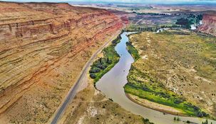 Forma parte del Área Natural Protegida más extensa de la provincia. Forma parte del Área Natural Protegida más extensa de la provincia.