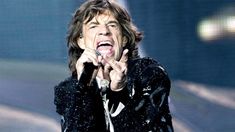 El cantante tiene 78 años. El cantante tiene 78 años.