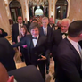 El Presidente ingresó exultante a la cena de gala. El Presidente ingresó exultante a la cena de gala.