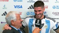 De Paul habló con Tití Fernández. De Paul habló con Tití Fernández.