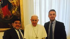La foto de Diego Maradona junto al Papa Francisco La foto de Diego Maradona junto al Papa Francisco