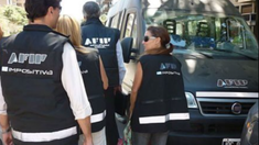 En cigarrillos se detectó una subfacturación que varía entre el 200% y 300% de evasión del impuesto interno. En cigarrillos se detectó una subfacturación que varía entre el 200% y 300% de evasión del impuesto interno.