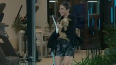 Romina Uhrig quedó eliminada de Gran Hermano 2022 y se llevó con ella al cachorro Caramelo. Romina Uhrig quedó eliminada de Gran Hermano 2022 y se llevó con ella al cachorro Caramelo.