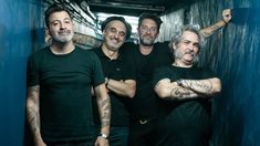 La banda estrena Vampiro, el primero de sus nuevos temas. La banda estrena Vampiro, el primero de sus nuevos temas.