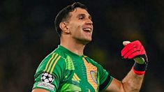 Dibu Martínez bromeó desde el vestuario de Aston Villa. Dibu Martínez bromeó desde el vestuario de Aston Villa.