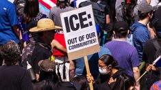 Crecen las protestas de inmigrantes en Los Ángeles contra la persecución federal.