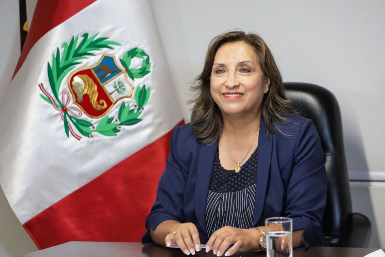 Crisis en Perú:&nbsp; Dina Boluarte pide al Congreso adelantar las elecciones a diciembre de 2023