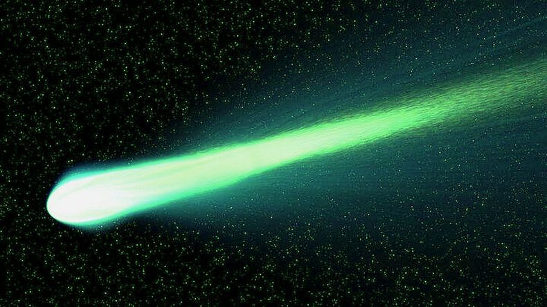 La cola del cometa Nishimura es de color verdoso ya que contiene más gas que polvo.