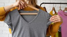 Según Caputo, Argentina es el país con la indumentaria más cara en la región y en el mundo. Según Caputo, Argentina es el país con la indumentaria más cara en la región y en el mundo.