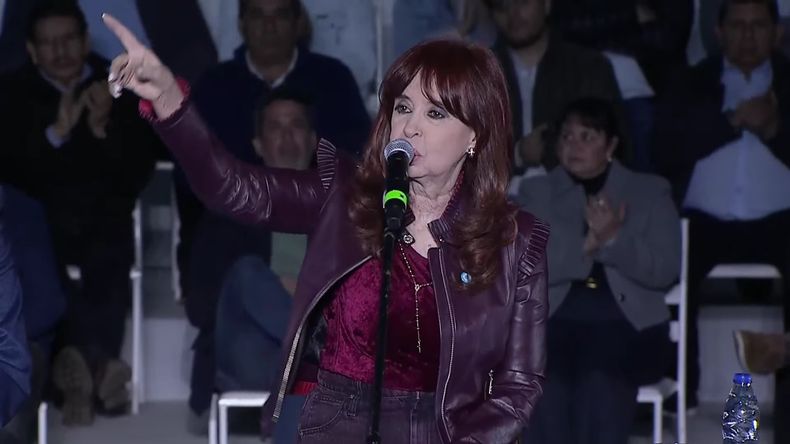Dirigentes sindicales analizan medidas de fuerza en caso de fallo adverso contra Cristina Kirchner