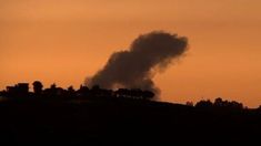 Hezbolá lanzó más de 100 misiles contra Metula, en el norte de Israel. Hezbolá lanzó más de 100 misiles contra Metula, en el norte de Israel.