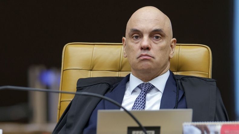 El juez Alexandre de Moraes había rechazado varios pedidos de la defensa para cambiar el régimen carcelario de Bolsonaro.