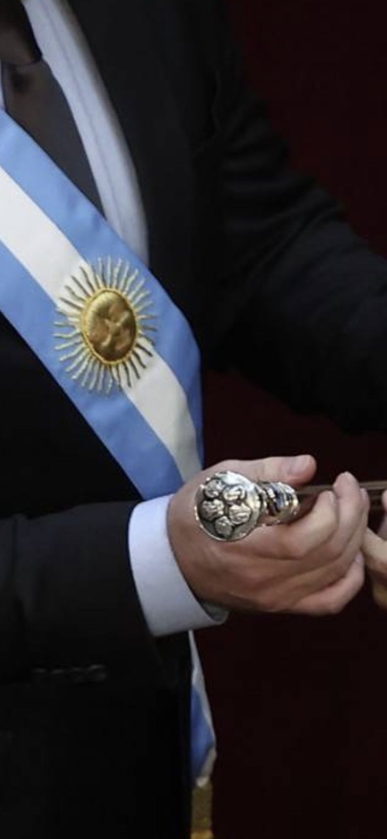 El bastón presidencial que recibió Javier Milei.
