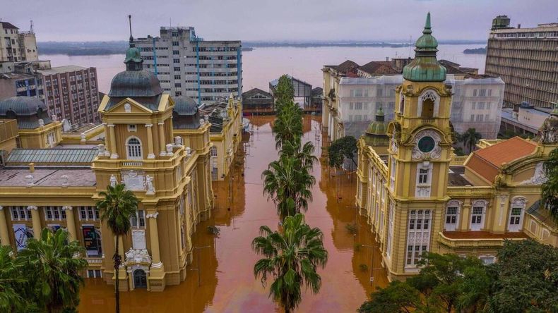 Más de 164.000 personas fueron desplazadas por el temporal.