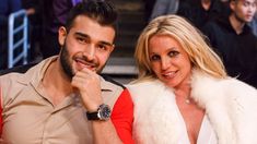 Britney Spears habría engañado a su esposo Sam Asghari. Britney Spears habría engañado a su esposo Sam Asghari.