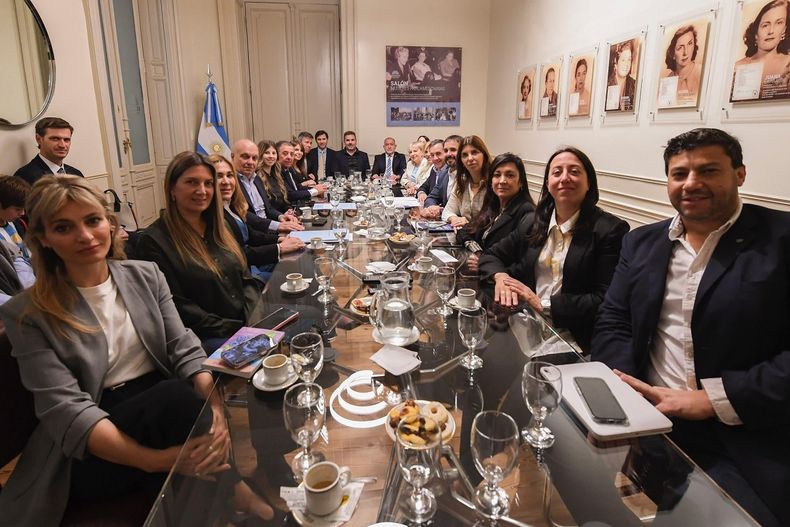 Los bloques del PRO en el Congreso convocarán a los gobernadores para debatir sobre el Presupuesto 2025.