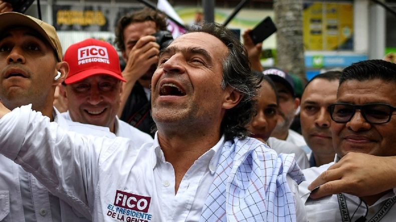 Fico apoyó a Hernández para la segunda vuelta.