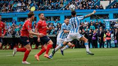 Racing e Independiente empataron 1-1 en el clásico de Avellaneda.