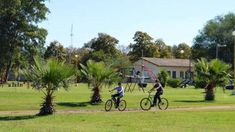 Este es un pueblo sustentable de energías limpias. Este es un pueblo sustentable de energías limpias.