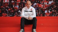 Bochini hizo la denuncia a través de las redes sociales. Bochini hizo la denuncia a través de las redes sociales.