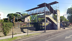 Al lugar se lo conoce como puente de Botta, en Castelar. Al lugar se lo conoce como puente de Botta, en Castelar.